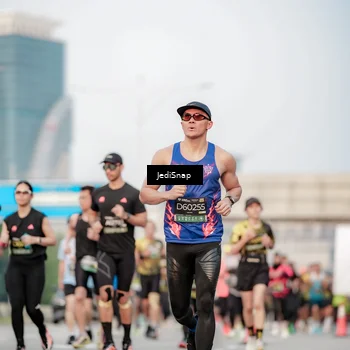 Runner Photo 6708356