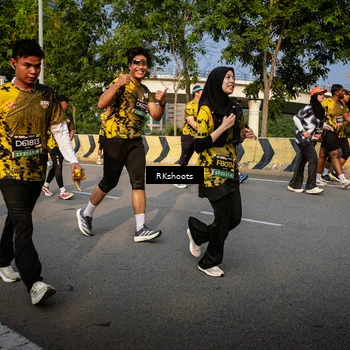 Runner Photo 6708384