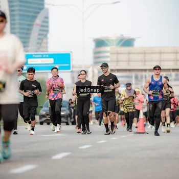 Runner Photo 6708428