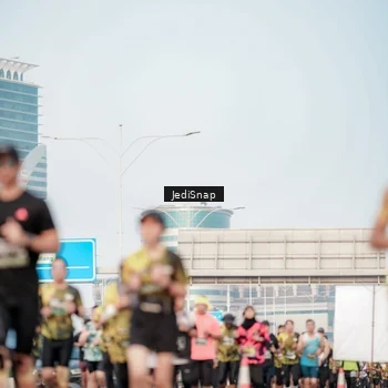 Runner Photo 6708433