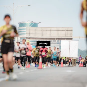 Runner Photo 6708441