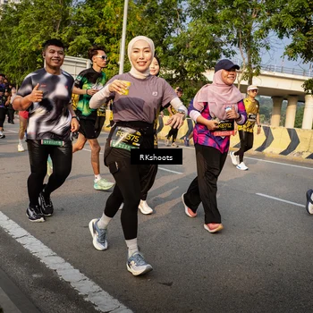 Runner Photo 6708443