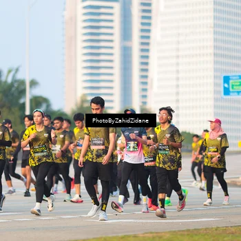 Runner Photo 6708475