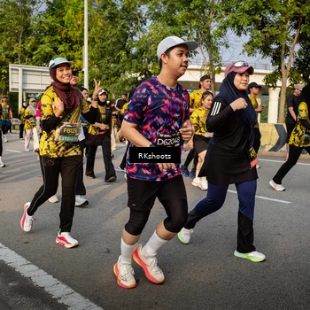 Runner Photo 6708496