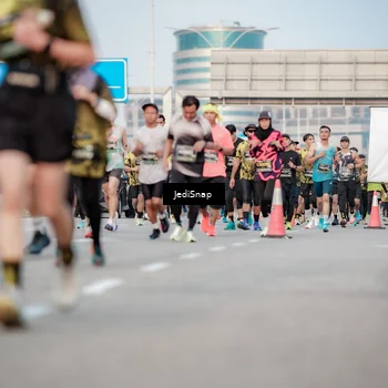 Runner Photo 6708499