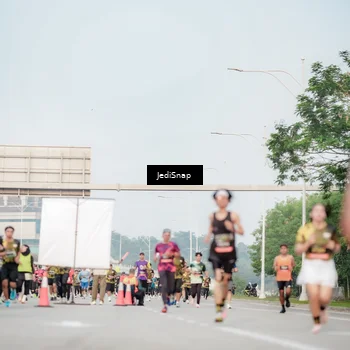 Runner Photo 6708563
