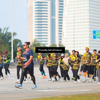 Runner Photo 6708564