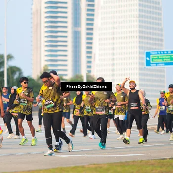 Runner Photo 6708592
