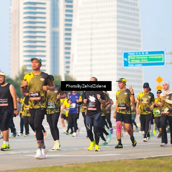 Runner Photo 6708637