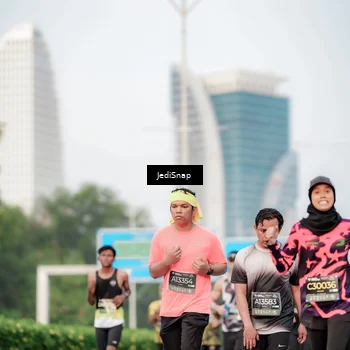 Runner Photo 6708664