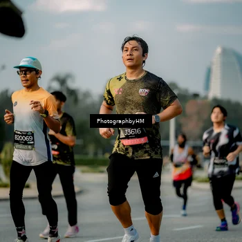 Runner Photo 6708703