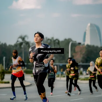 Runner Photo 6708711