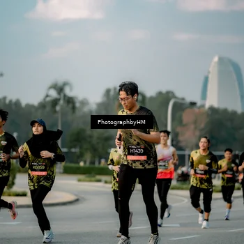 Runner Photo 6708725