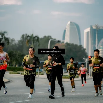 Runner Photo 6708730