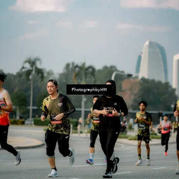 Runner Photo 6708737