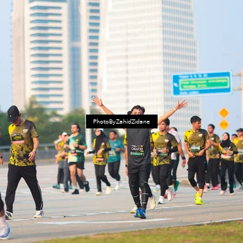 Runner Photo 6708740