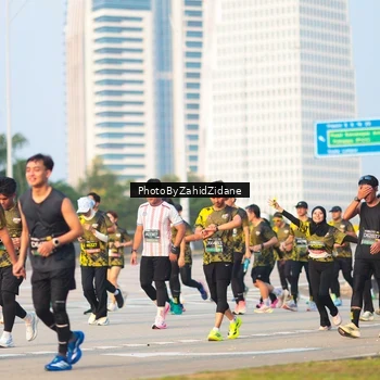 Runner Photo 6708741