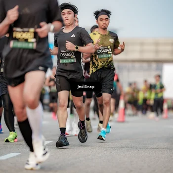 Runner Photo 6708742