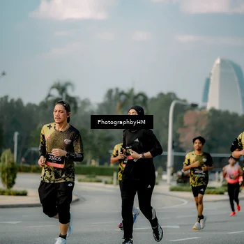 Runner Photo 6708743