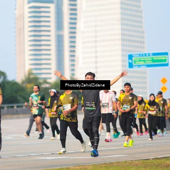Runner Photo 6708744