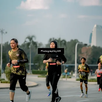 Runner Photo 6708749