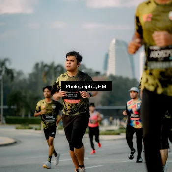 Runner Photo 6708752