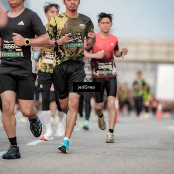 Runner Photo 6708753