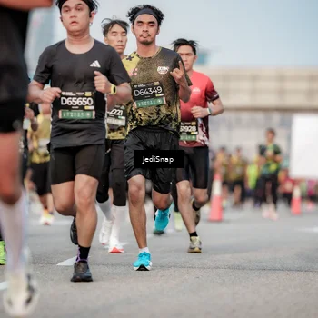 Runner Photo 6708791