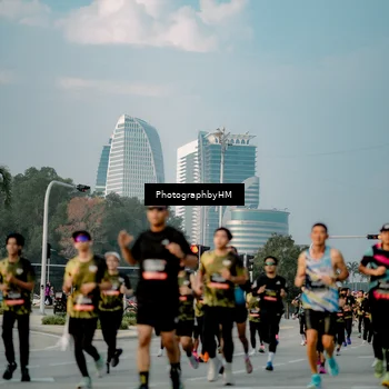 Runner Photo 6708792