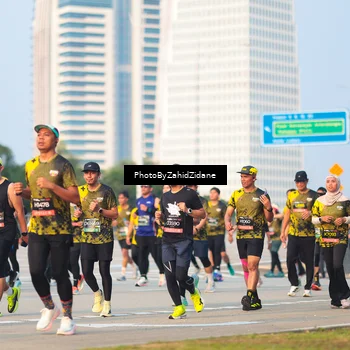 Runner Photo 6708811