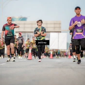 Runner Photo 6708825