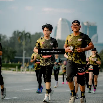 Runner Photo 6708841