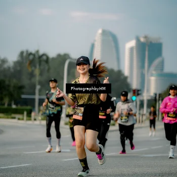 Runner Photo 6708857