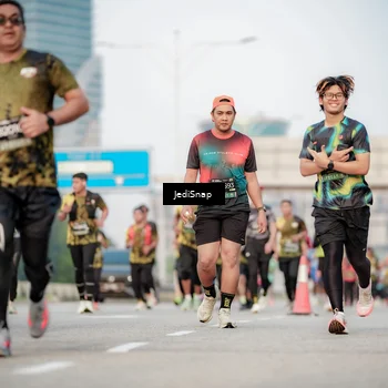 Runner Photo 6708877