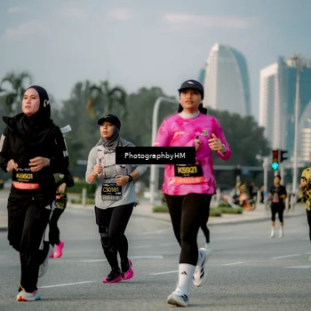 Runner Photo 6708878