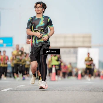 Runner Photo 6708888