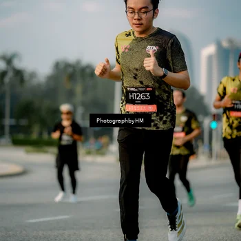 Runner Photo 6708893