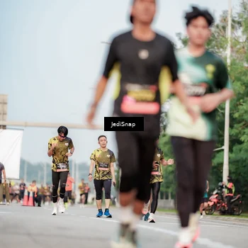 Runner Photo 6708902