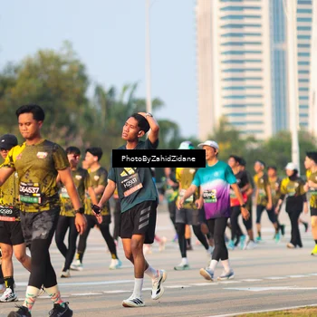 Runner Photo 6708917