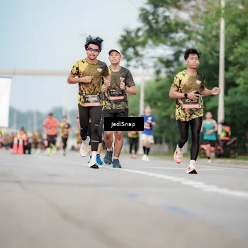 Runner Photo 6708936