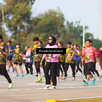 Runner Photo 6708944