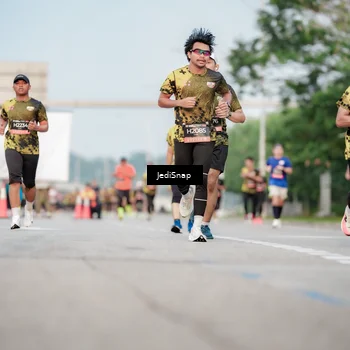 Runner Photo 6708958