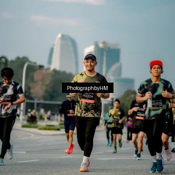 Runner Photo 6708972