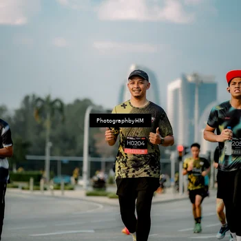 Runner Photo 6708987