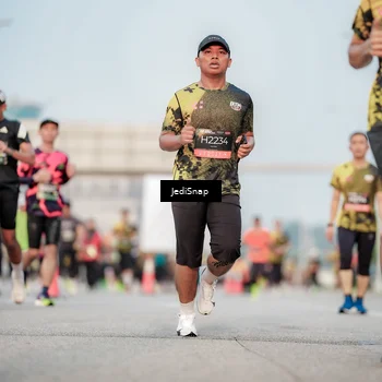 Runner Photo 6708993