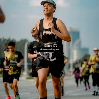 Runner Photo 6708998