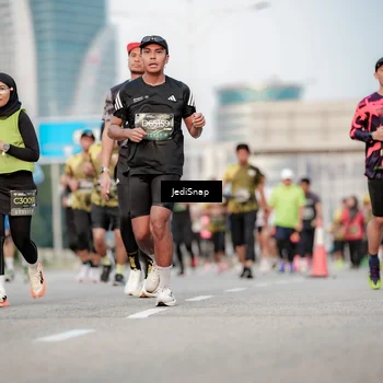 Runner Photo 6709001