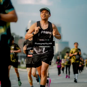 Runner Photo 6709006