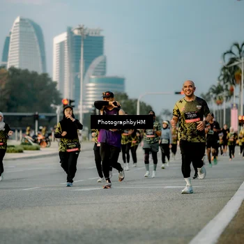 Runner Photo 6709019