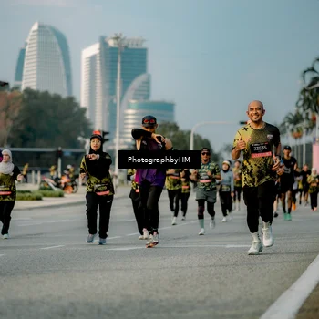 Runner Photo 6709023